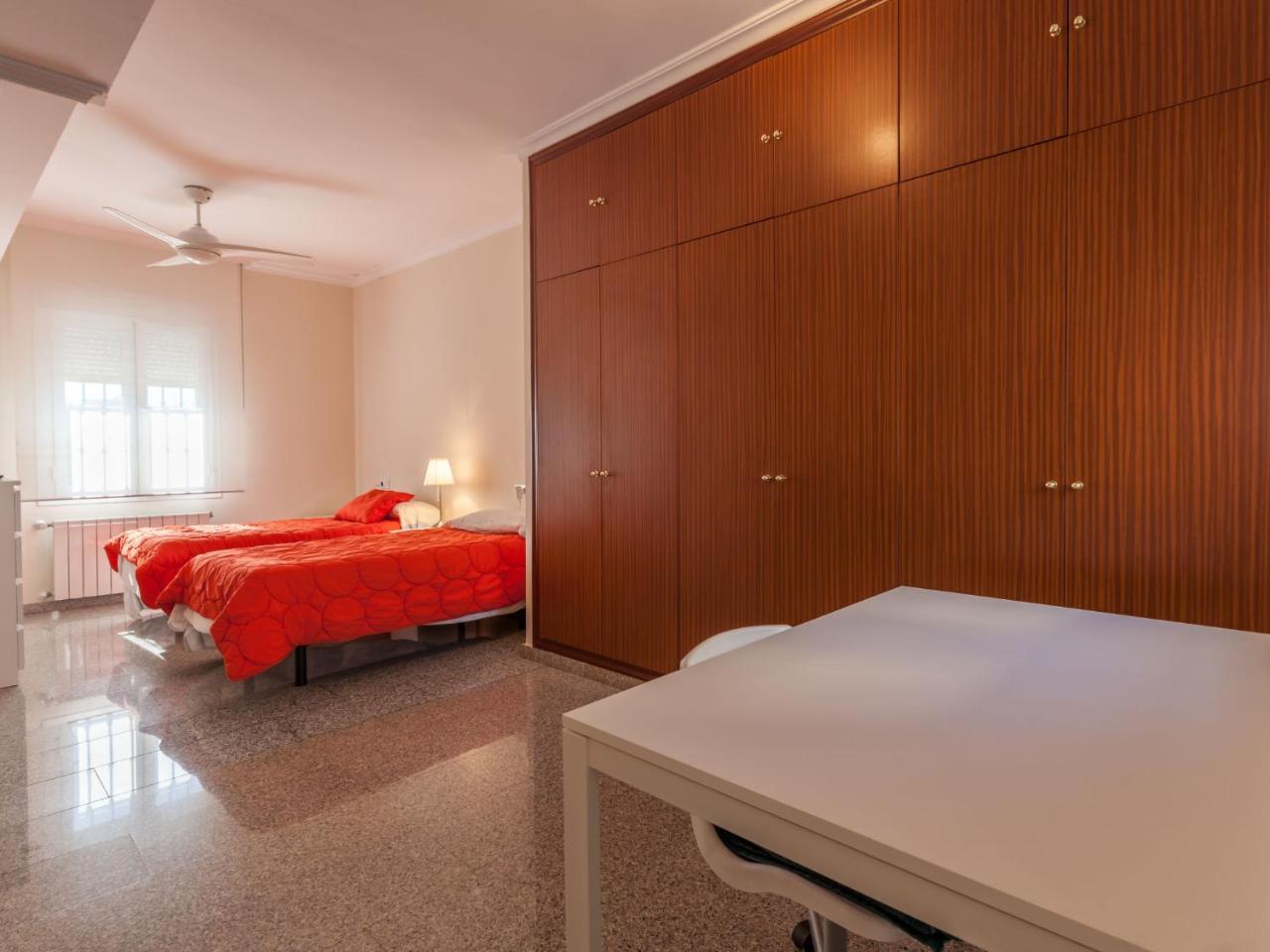 Hébergement de vacances Holiday Nervion: Ciudad Jardin Séville
